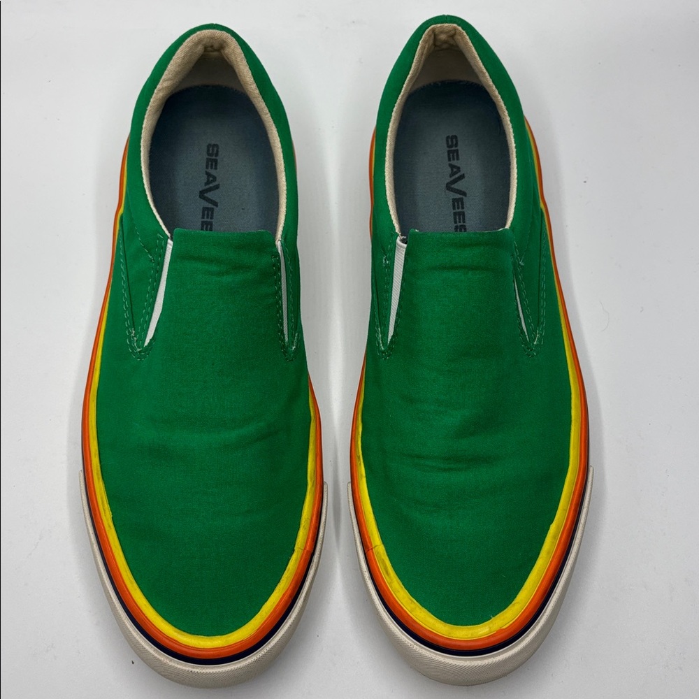 Women’s SeaVees Size 9 Hawthorn Slip On Pride Poplin Twill Green